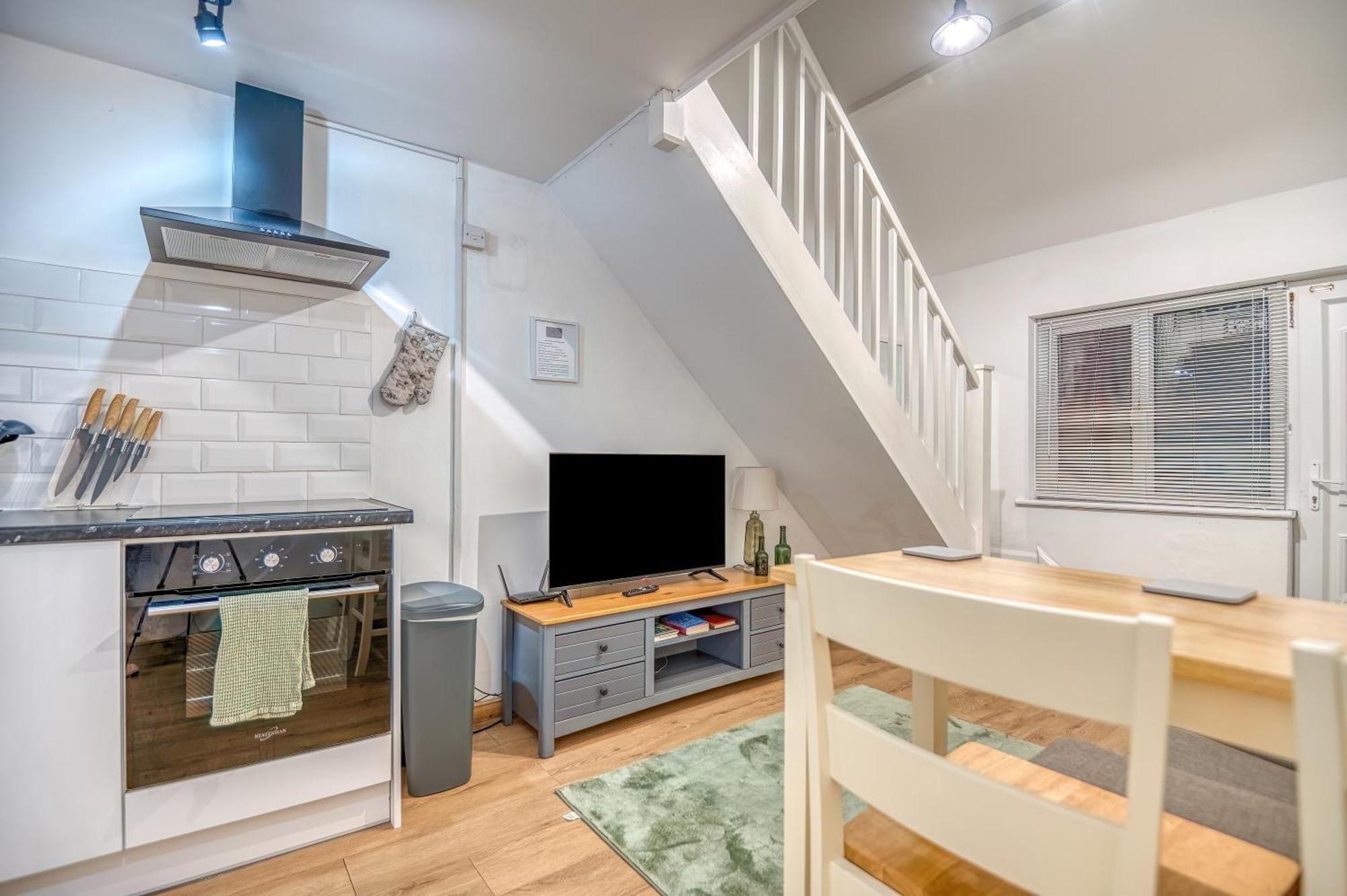 Butland Cottage Pembroke Extérieur photo
