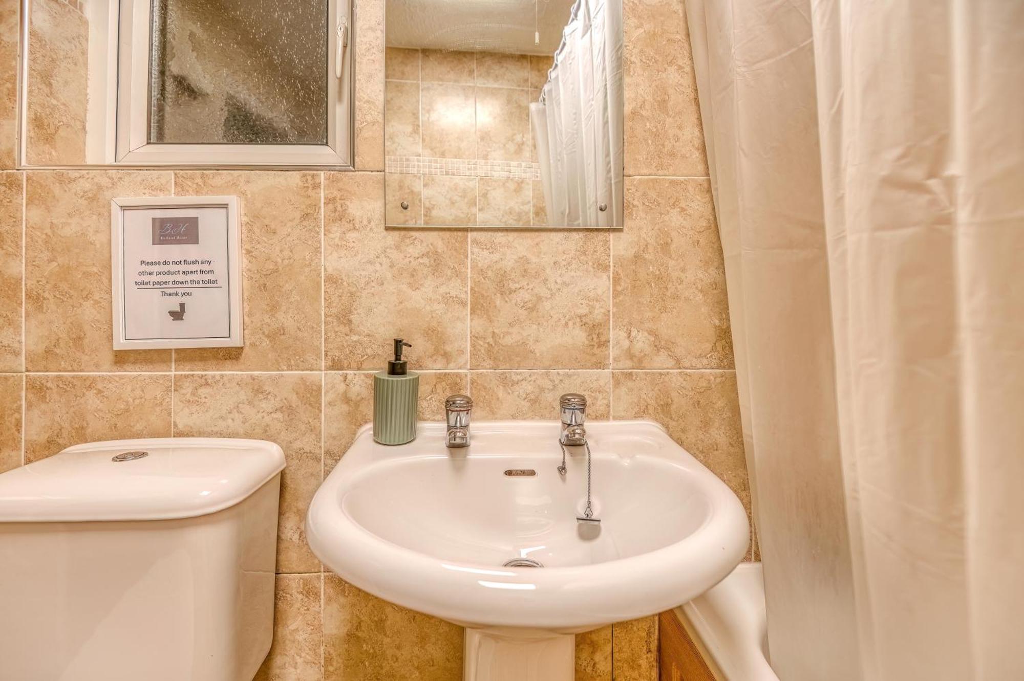 Butland Cottage Pembroke Extérieur photo